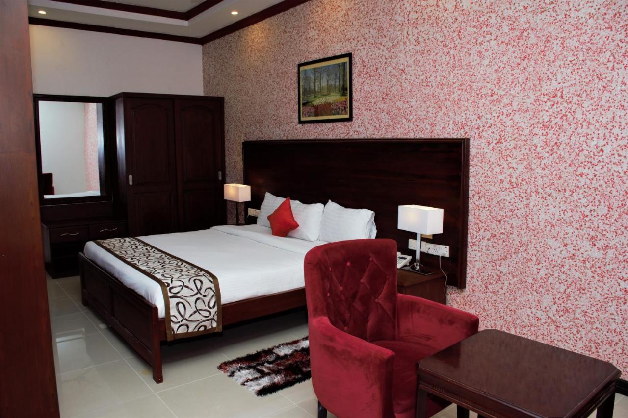 Hotel Blue Sapphire Dar es Salaam Extérieur photo