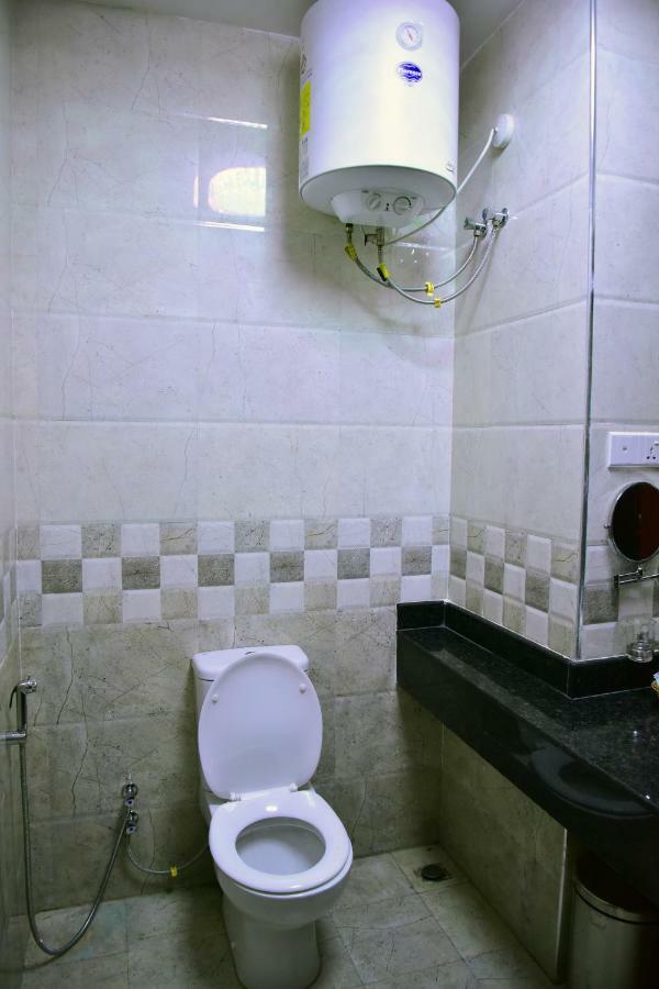 Hotel Blue Sapphire Dar es Salaam Extérieur photo