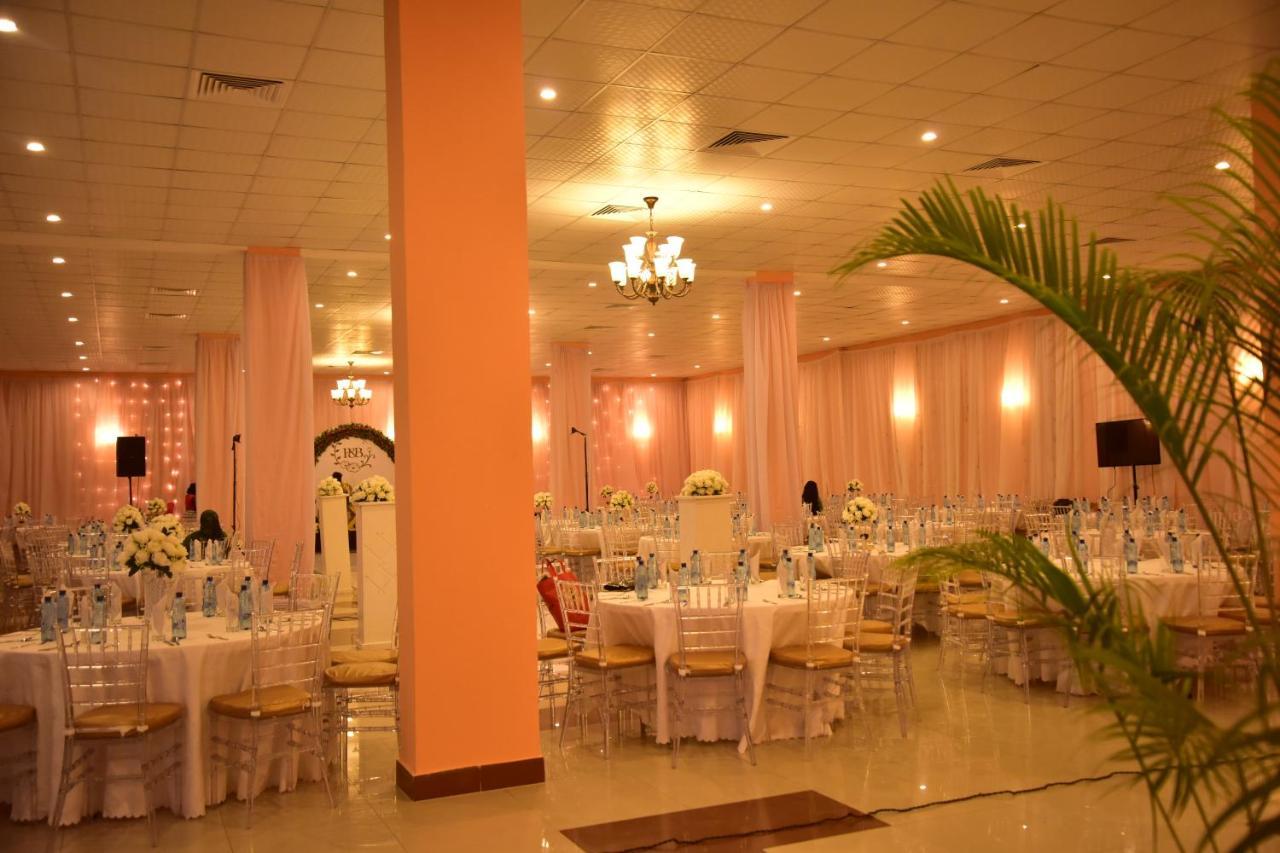 Hotel Blue Sapphire Dar es Salaam Extérieur photo